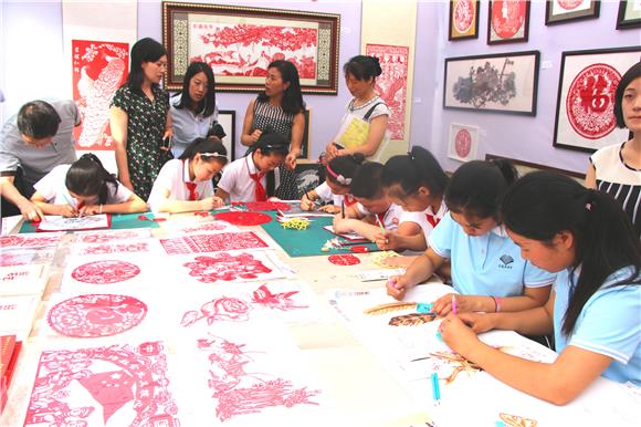 潤美無痕，向美而行——城口縣中小學(xué)生藝術(shù)實(shí)踐工作坊現(xiàn)場推進(jìn)活動(dòng)紀(jì)實(shí)